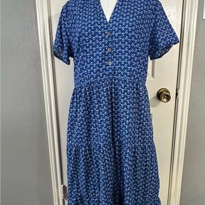 Blue Floral V-Neck Button-Front Tiered Midi Dress
